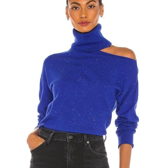 Cold shoulder turtleneck sweater - Picture 3 of 4